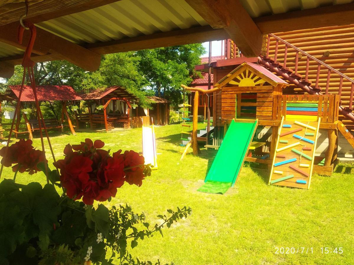 Fiesta Otel Solotvyno Dış mekan fotoğraf